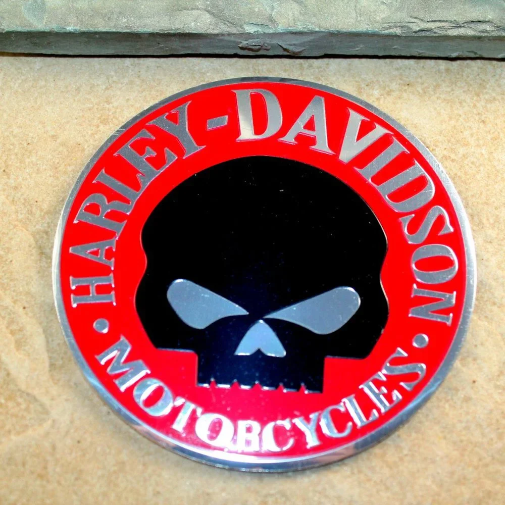 2 Harley Davidson Red  Black Skull Sportster Emblems Gas Fuel Tank Decals Badges - Picture 5 of 7